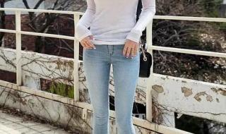 穿紧身牛仔裤的美女